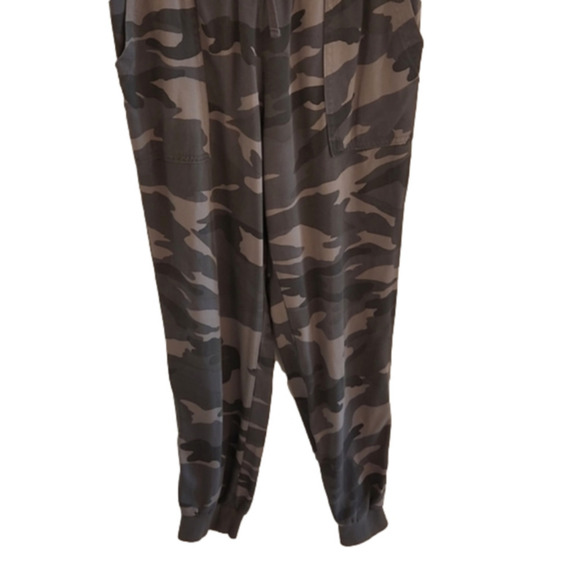 WOMENS Splendid Gray camo lightweight joggers size Small - Picture 2 of 9